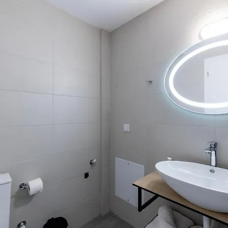 Pagani Blue - Luxury Maisonette I1 カラマタ