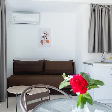 Pagani Blue - Luxury Maisonette I1 *