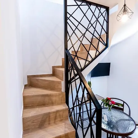 Pagani Blue - Luxury Maisonette I1 * カラマタ