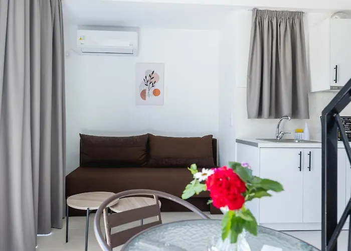 Pagani Blue - Luxury Maisonette I1 *