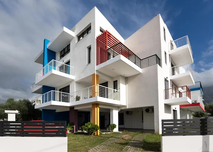 Pagani Blue - Luxury Maisonette I1 *